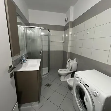 Db - Uji I Ftohte Apartment Vlore