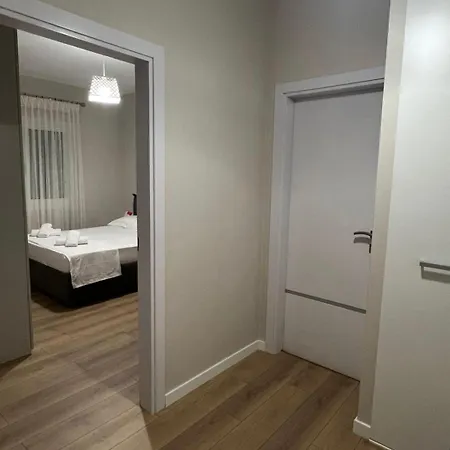 Apartment Db - Uji I Ftohte *